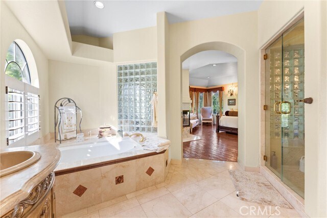 Building Photo - 27201 S Ridge Dr