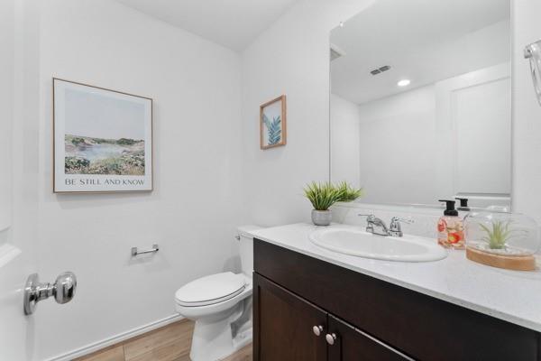 Building Photo - 1701 Madison Dr