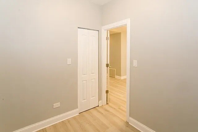 Building Photo - 834 N Mozart St