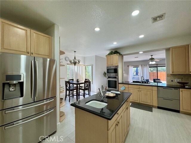 Building Photo - 21215 Escondido St
