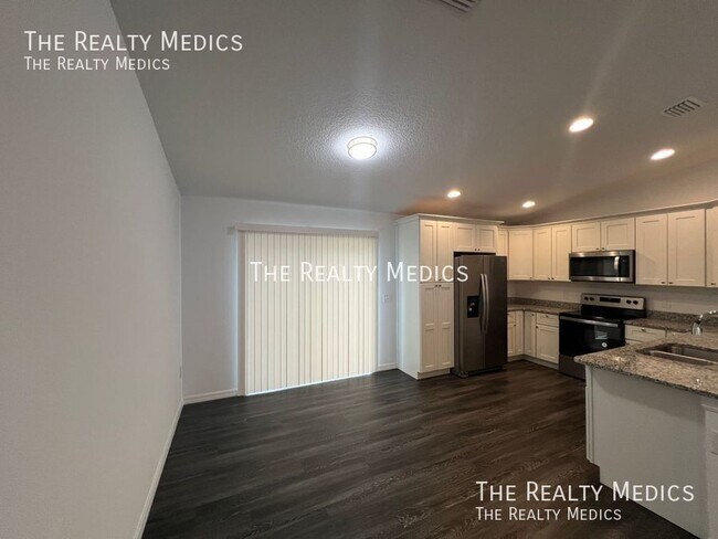 Building Photo - 10 Malauka Loop Pl
