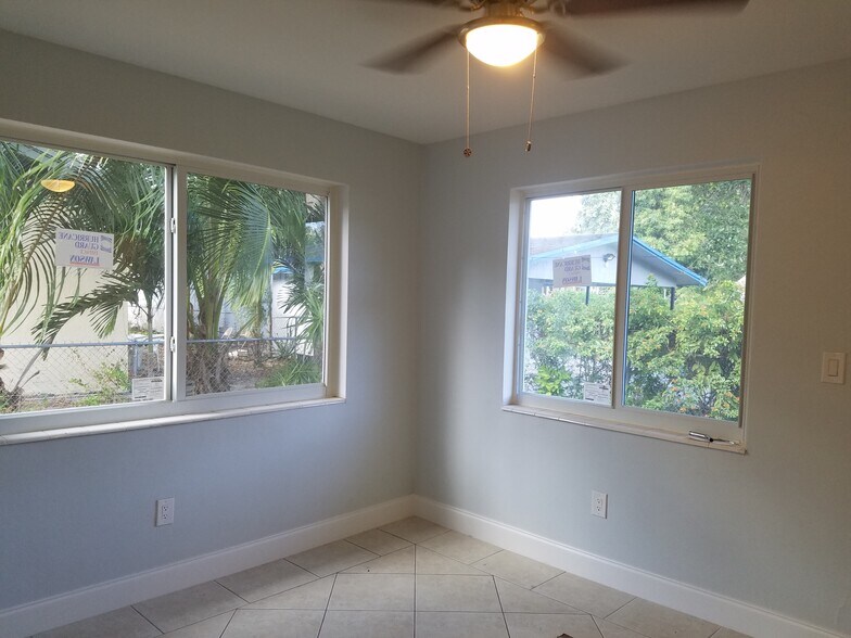 BR 2 - 1107 N 26th Ave