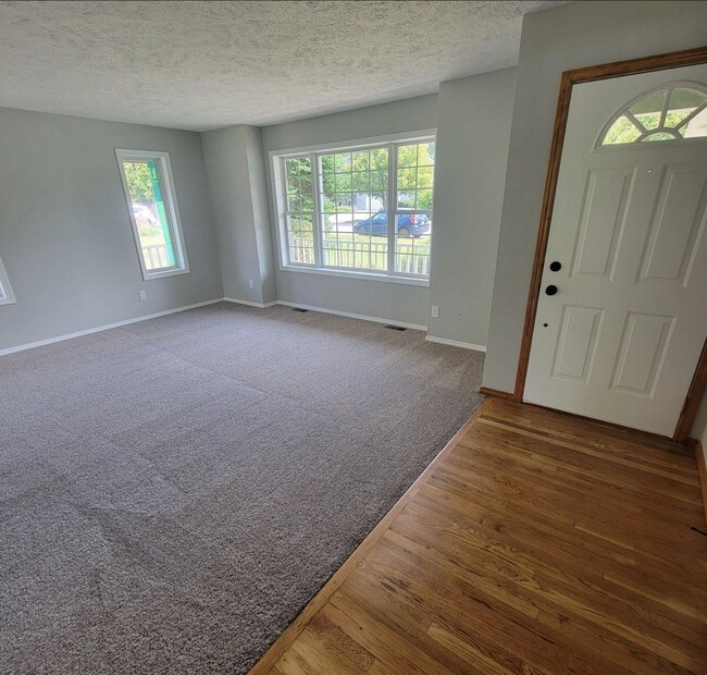Main living room - 4311 E 41st Ave