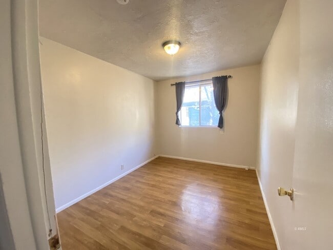 Building Photo - 363 N 300 W