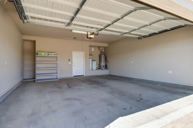 Building Photo - Home for Rent in Quailwood!