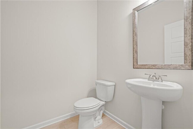 Building Photo - 32 Station Overlook Wy