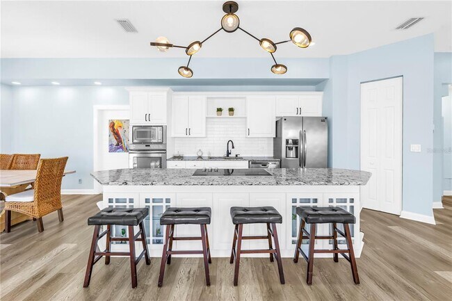 Building Photo - 8702 Blind Pass Rd