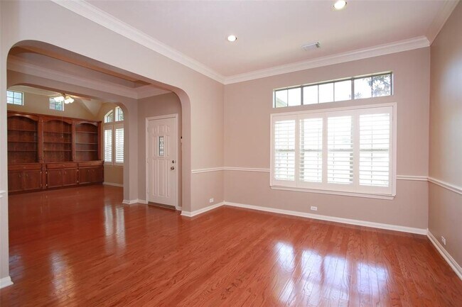 Building Photo - 17803 Skyline Arbor Terrace