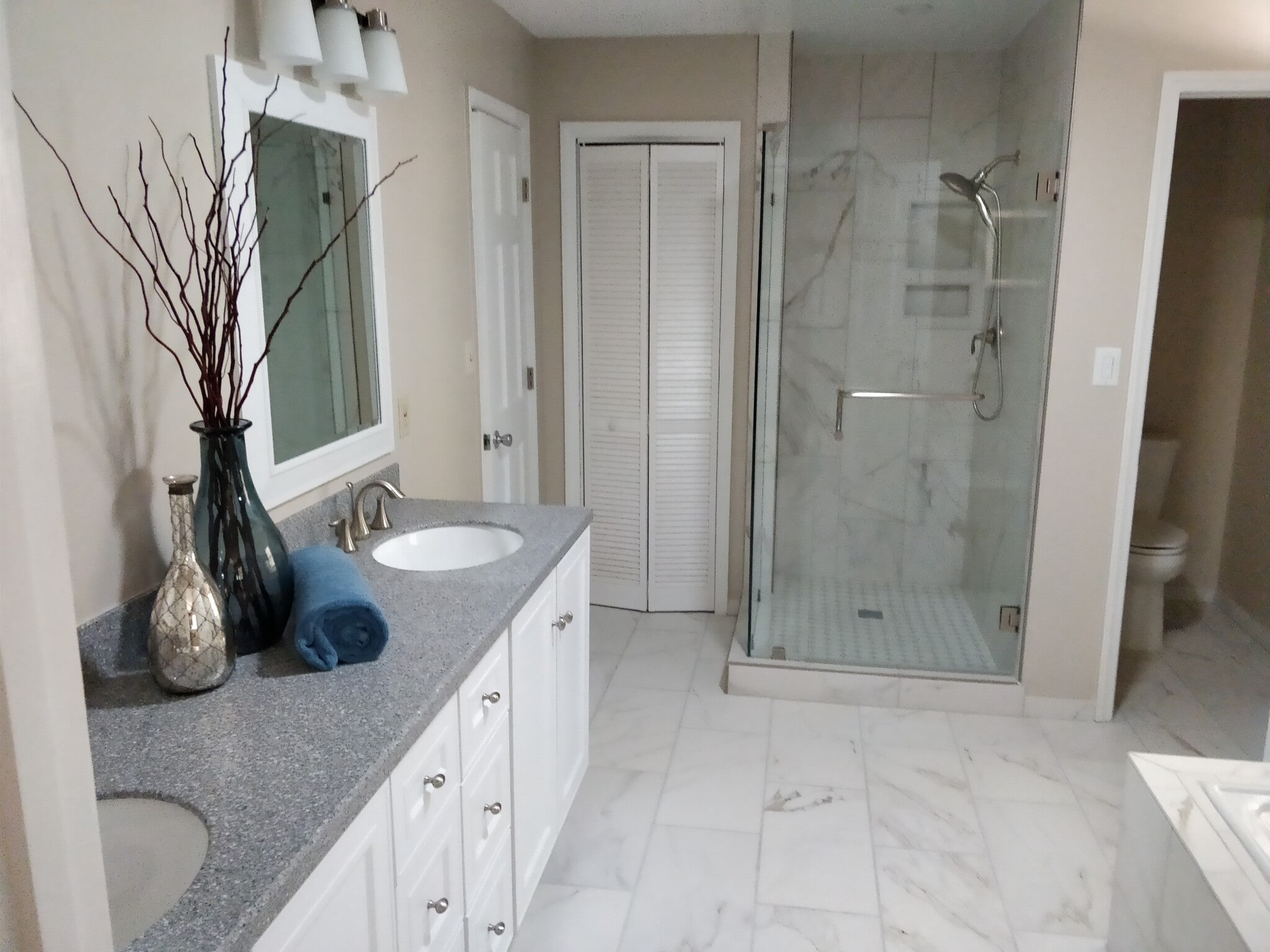 Building Photo - 2320 Carson Drive