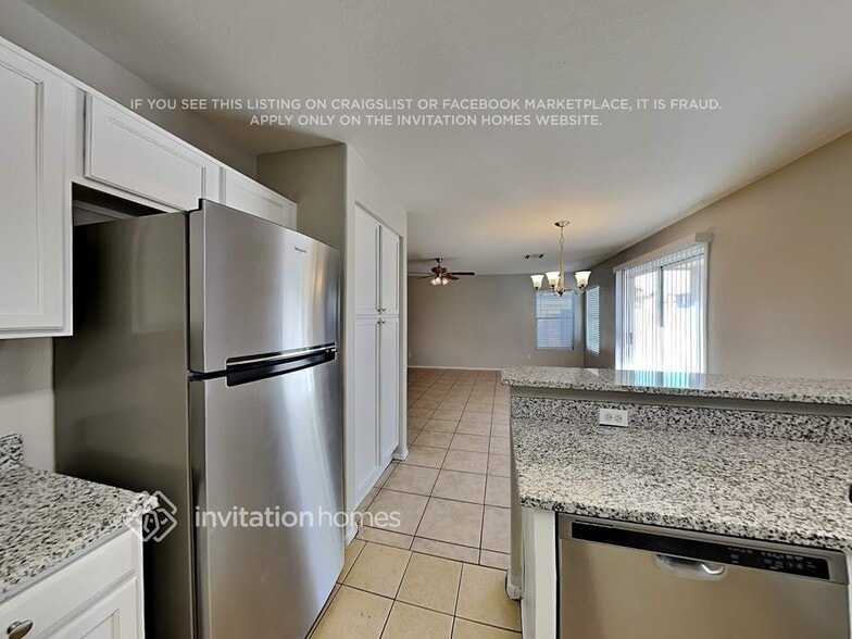 Building Photo - 12029 W Corrine Dr