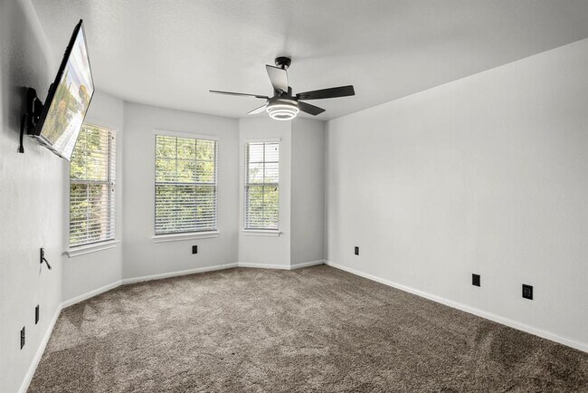 Building Photo - 4405 Bandice Ln
