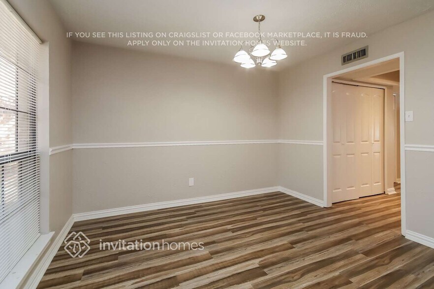 Building Photo - 16835 Grampin Dr