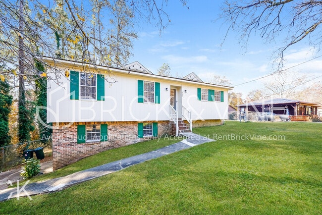 Primary Photo - 400 S Highland Dr