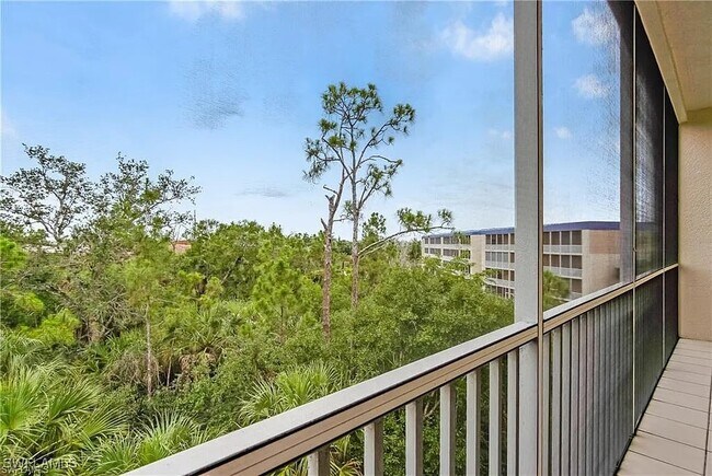Building Photo - 14801 Park Lake Dr