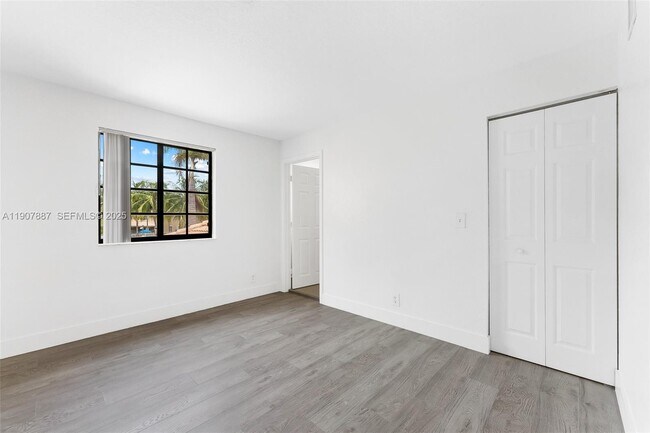 Building Photo - 4056 Timber Cove Ln