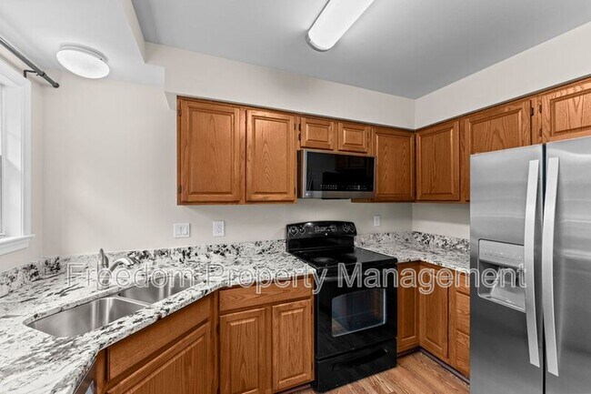 Building Photo - 8644 Sanderling Dr