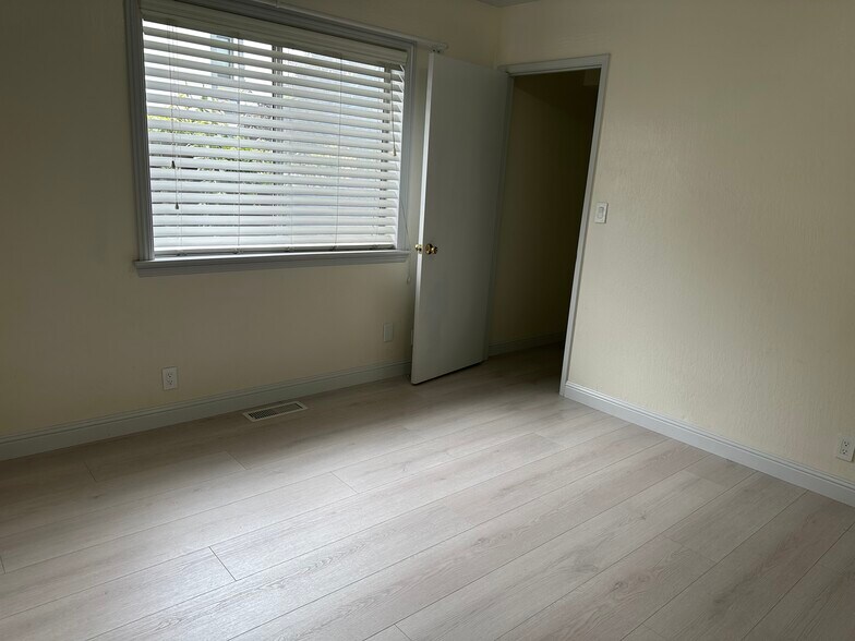 Bedroom #2 with walk in closet - 763 15th St