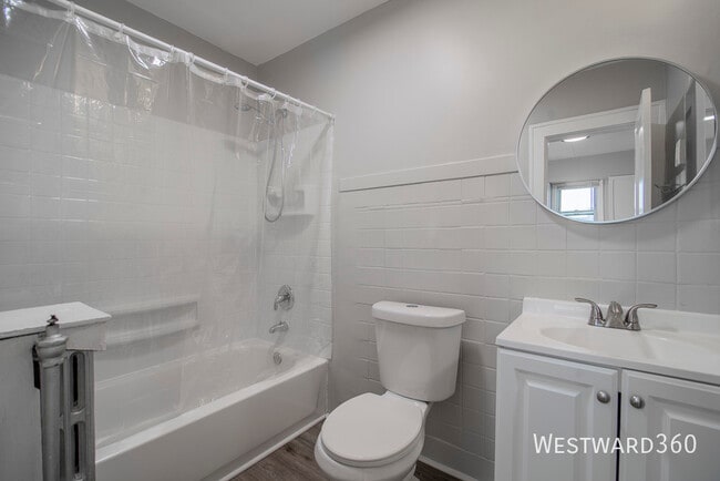 Building Photo - 4011 Elm St