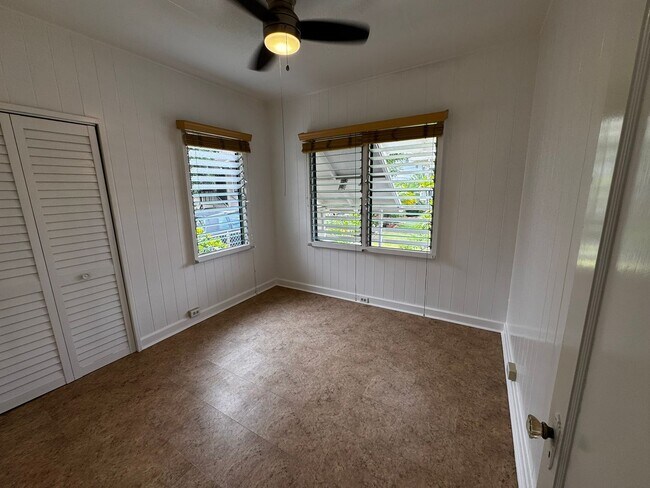 Building Photo - Charming 2/1/2 House on Hinano St. in the Kaimuki/Diamond Head area