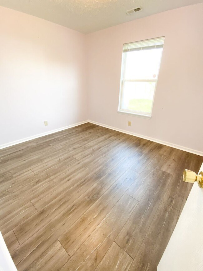 Building Photo - Three Bedroom West Lafayette