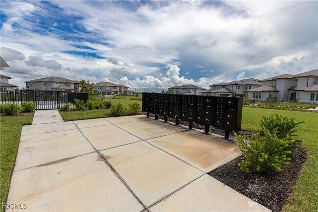 Building Photo - 16524 Kingwood Ln