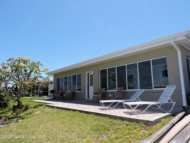 Building Photo - 1260 Island Dr