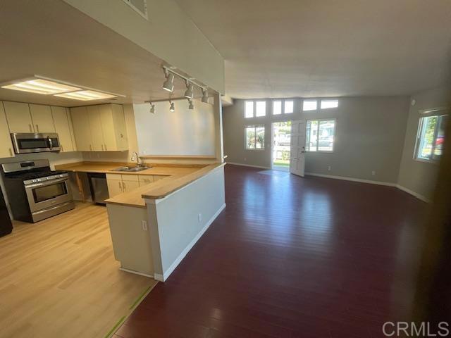 Building Photo - 769 Magnolia Ave