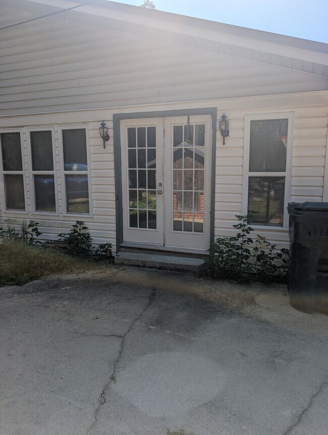Primary Photo - 1641 Rayonier Rd