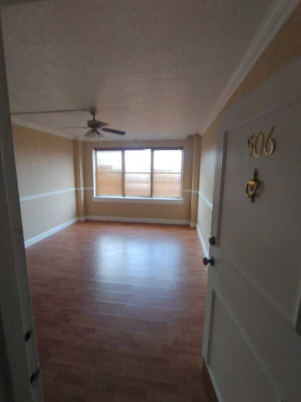 Building Photo - 311 W Ashley St