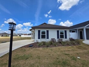 Building Photo - 3 Bedroom/2 Bath in Country Way of Newberry