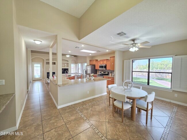 Building Photo - 7346 Gulf Creek Dr