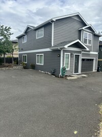Building Photo - 531 Freeman Rd