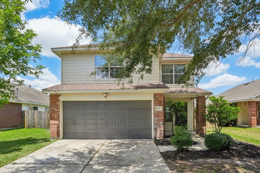 Building Photo - 4419 Crossvine Ave