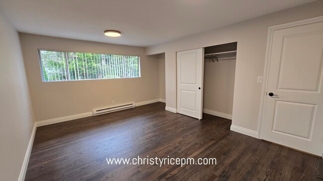 Building Photo - 1815 116th Ave NE