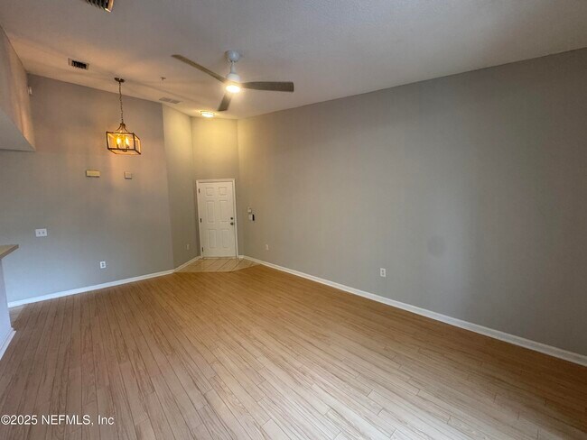 Building Photo - 6069 Maggies Cir
