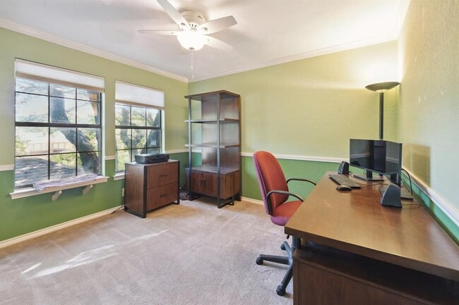 Building Photo - 5704 Sam Houston Cir