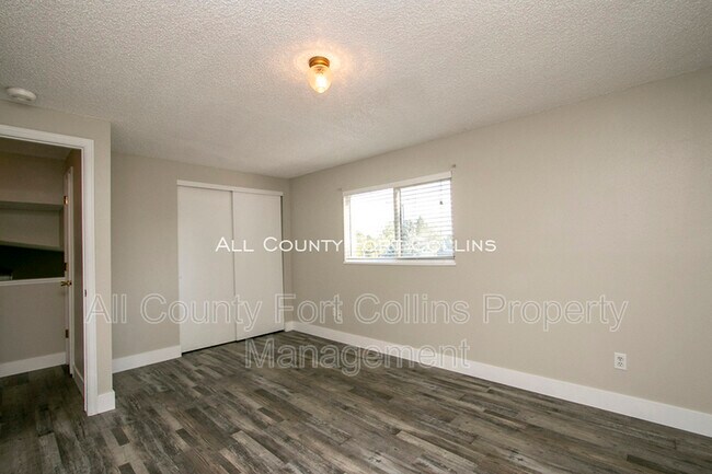 Building Photo - 774 S Edinburgh Dr