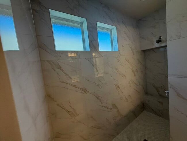 Building Photo - 4014 Colony Ln