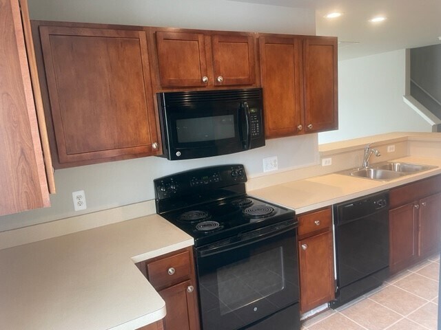 Building Photo - 8401 Towne Center Cir