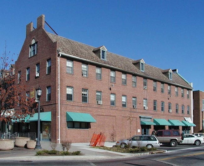 Building Photo - Dundalk Village