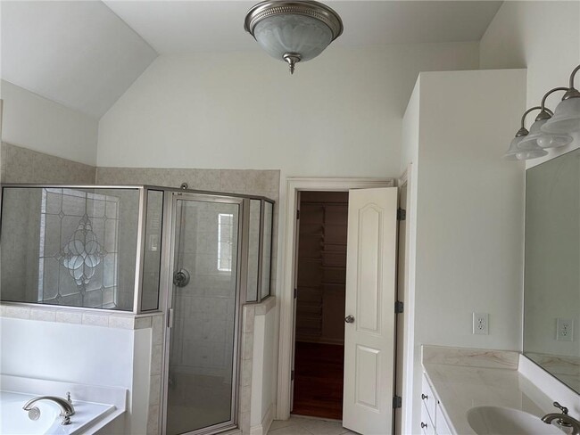 Building Photo - 10995 Abbotts Station Dr