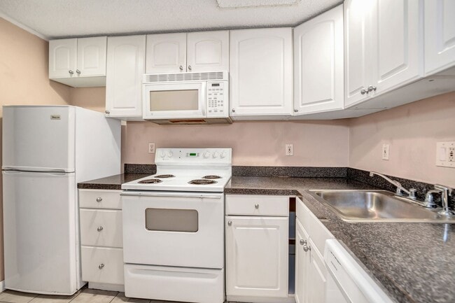 Building Photo - Studio Condo for Rent in Orlando!