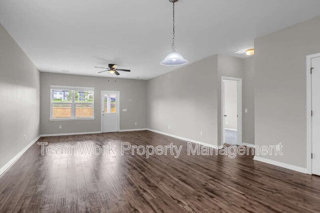 Building Photo - 158 Hayworth Rd