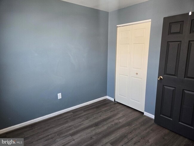 Building Photo - 2118 Cedar Barn Way