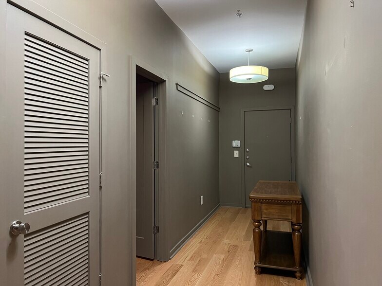 Building Photo - 800 Peachtree St NE