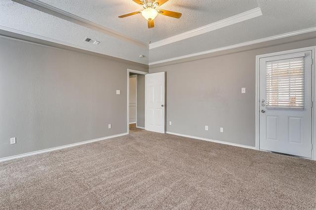 Building Photo - 2407 Ridgevalley Dr