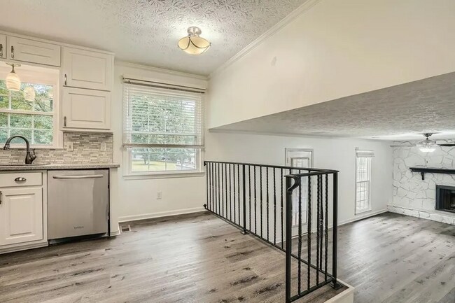 Building Photo - Updated 3BR Home on Corner Lot in Whitewater School District