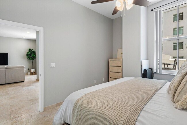 Building Photo - 255 Evernia St