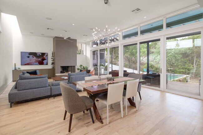 Building Photo - 5613 Clarion Cove
