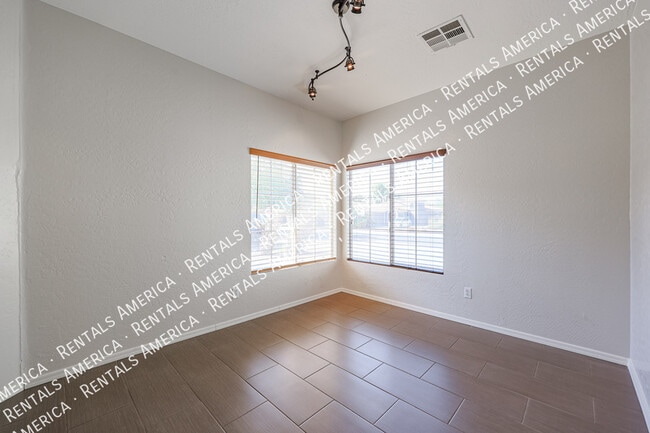 Building Photo - 15029 W Wethersfield Rd